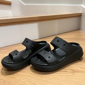 Crocs Classic Crush Sandal Black 5M 7W